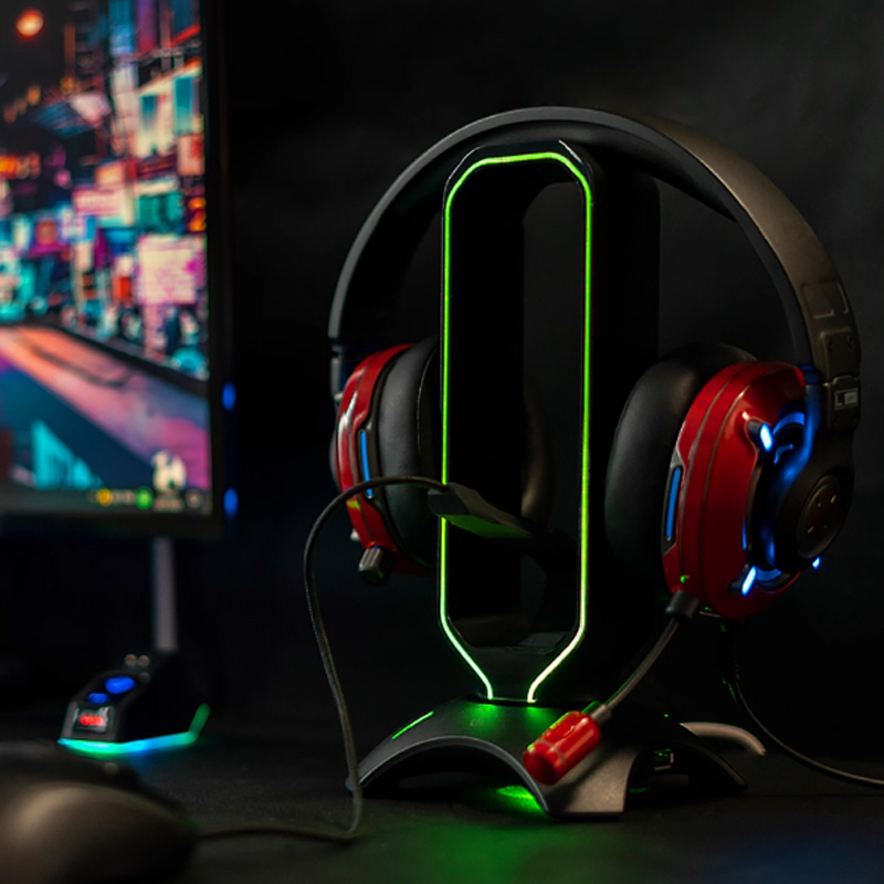 Supporto per cuffie RGB con su - Headset Stand Rgb recensione e prezzo